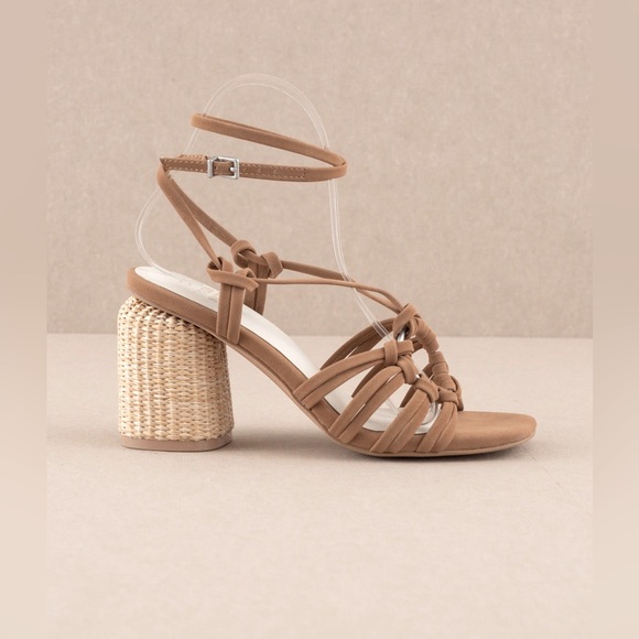 Oasis Society - Nora Strappy Rattan Weave Heels Size 6 (Never Worn) - Picture 1 of 11
